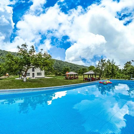 فندق Transalpina Retreat Novaci-Străini المظهر الخارجي الصورة